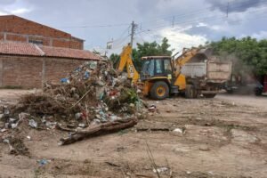 prefeitura-de-floresta-intensifica-acoes-de-limpeza-urbana-e-reforca-colaboracao-da-populacao