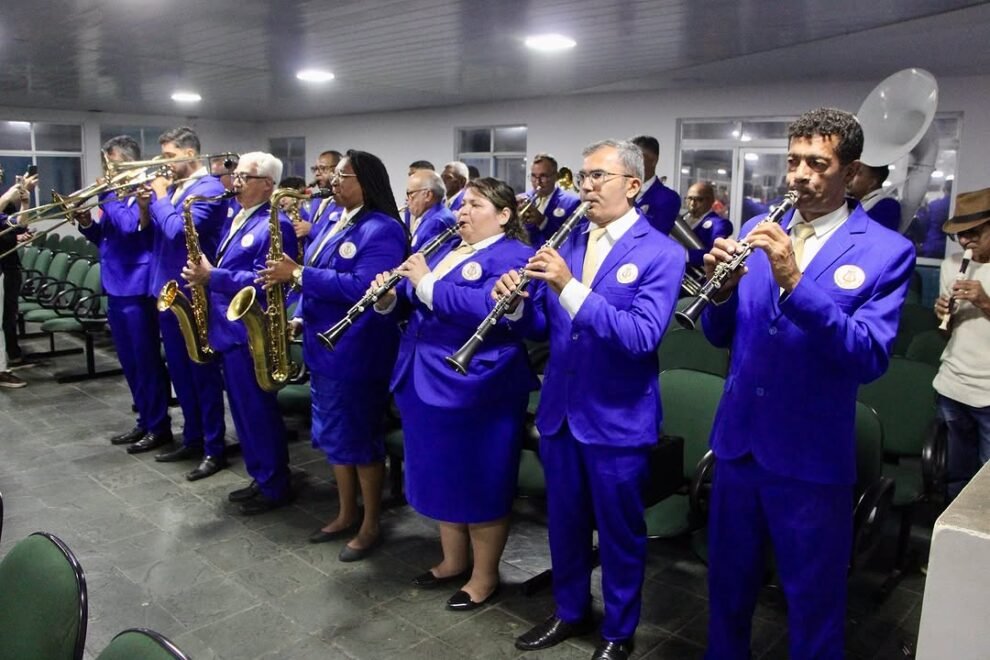 sebastiao-e-waldemar-realizam-doacoes-para-a-filarmonica-de-st