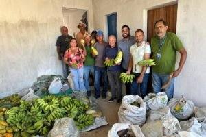 prefeito-de-iguaracy-visita-escritorio-do-ipa-e-acompanha-funcionamento-do-paa