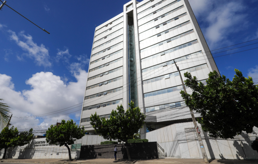 governo-de-pernambuco-abre-selecao-para-contratacao-temporaria-com-salarios-de-ate-r$-5,2-mil