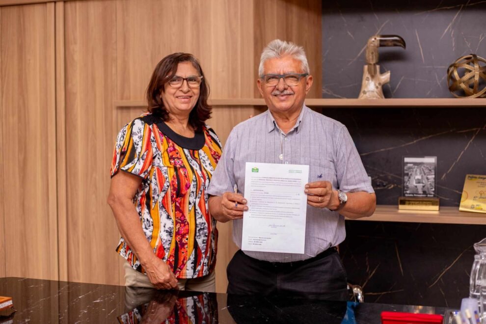 quixaba:-ze-pretinho-adere-programa-“prefeito-amigo-da-crianca”