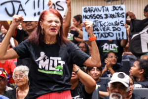 deficit-habitacional-em-pernambuco-e-tema-central-de-reuniao-com-forte-presenca-popular