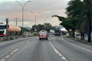 aos-domingos,-transito-na-br-101-sera-interrompido-para-transporte-de-pas-eolicas-rumo-ao-sertao