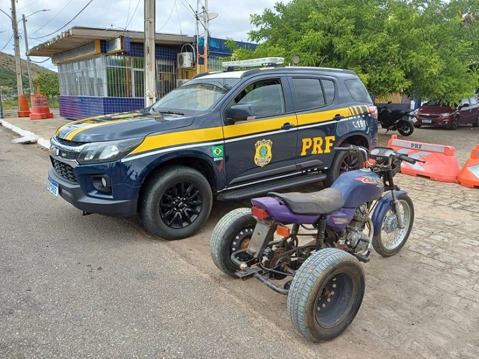 triciclo-adaptado-e-adulterado-e-apreendido-pela-prf-em-serra-talhada
