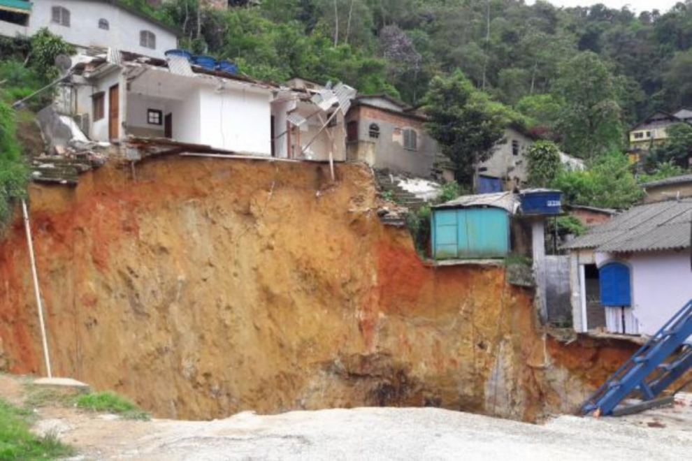 deslizamentos-e-alagamentos-causam-caos-na-regiao-metropolitana-do-recife-apos-fortes-chuvas