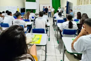 prefeitura-de-flores-inicia-capacitacao-de-jovens-para-atualizacao-da-base-imobiliaria