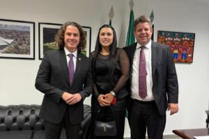 prefeito-de-ouro-velho-garante-r$-800-mil-em-recursos-em-brasilia