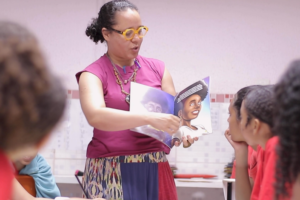 pernambuco-intensifica-combate-a-pobreza-menstrual-com-absorventes-gratuitos-nas-escolas