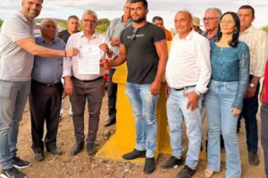 quixaba:-prefeito-ze-pretinho-inaugura-passagens-molhadas-nos-sitios-batatas-e-bezerros