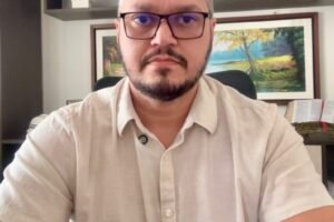 diogenes-patriota-faz-pronunciamento-e-detalha-situacao-financeira-de-tuparetama