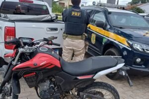 moto-adulterada-em-st-e-passaros-em-petrolandia-deram-trabalho-a-prf