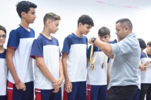 gravata-premia-campeoes-municipais-dos-jeps-2025-e-representantes-seguem-para-etapa-regional