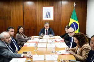 raquel-lyra-discute-obras-hidricas-de-pernambuco-com-ministro-da-casa-civil