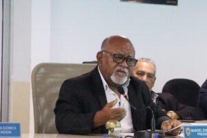 manoel-enfermeiro-e-denunciado-por-assedio;-indenizacao-e-de-r$-50-mil