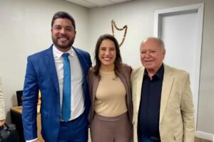 prefeito-de-iguaracy-se-reune-com-raquel-lyra-e-visita-gabinete-de-humberto-costa-em-brasilia