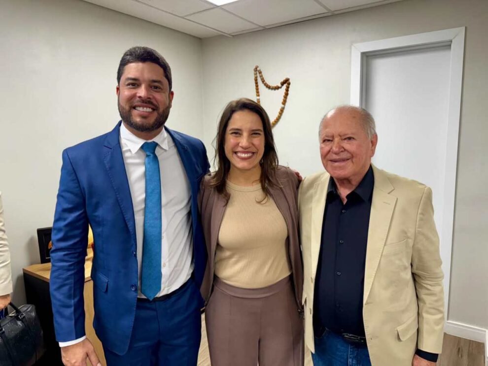 prefeito-de-iguaracy-se-reune-com-raquel-lyra-e-visita-gabinete-de-humberto-costa-em-brasilia