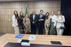 luciano-torres-anuncia-r$-1-milhao-para-pavimentacao-em-ingazeira-apos-reuniao-com-ministro