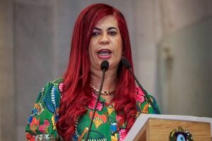 deputada-gleide-angelo-cobra-delegacia-da-mulher-para-serra-talhada