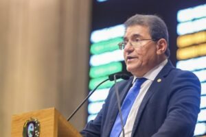 duque-se-solidariza-e-articula-acoes-apos-chuvas-em-triunfo