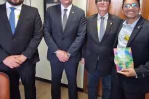 allan-pereira-ganha-protagonismo-e-junto-com-waldemar-luta-pela-educacao