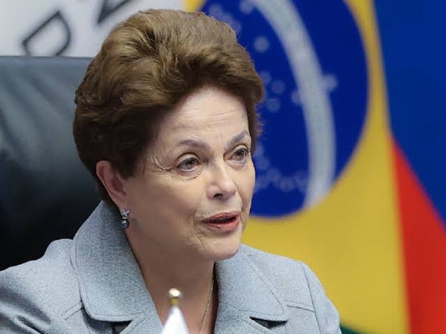 governo-concede-anistia-a-dilma-por-tortura-e-indenizacao-de-r$-100-mil