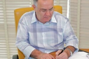 zeca-cavalcanti-sanciona-lei-complementar-de-incentivos-fiscais-para-atrair-empresas