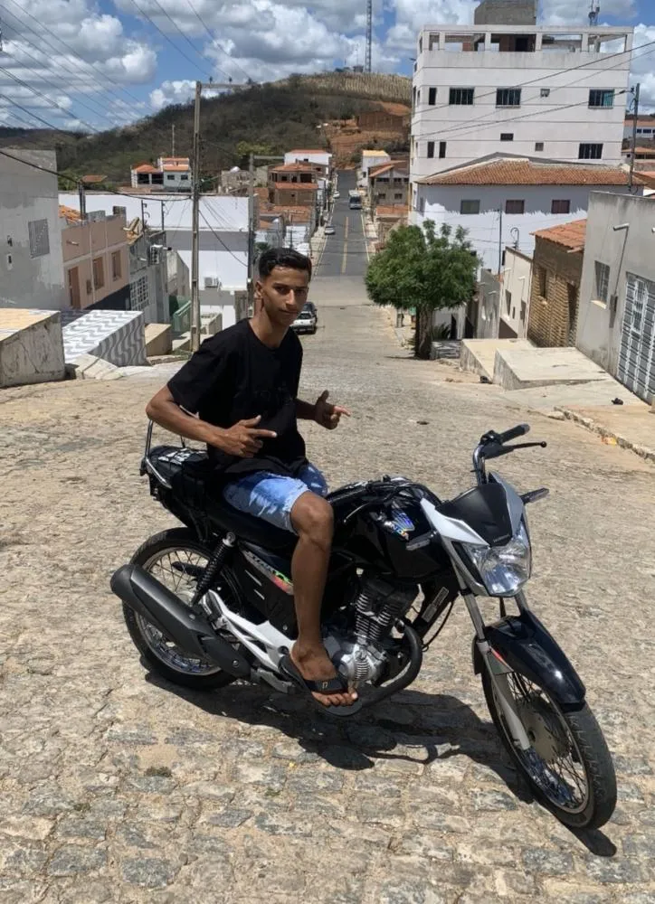 jovem-de-agua-branca-morre-apos-grave-acidente-na-terca,-em-juru