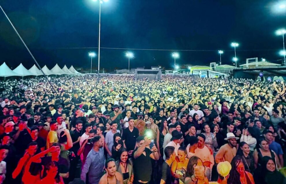 flores-vivencia-abertura-da-74a-festa-das-rosas 