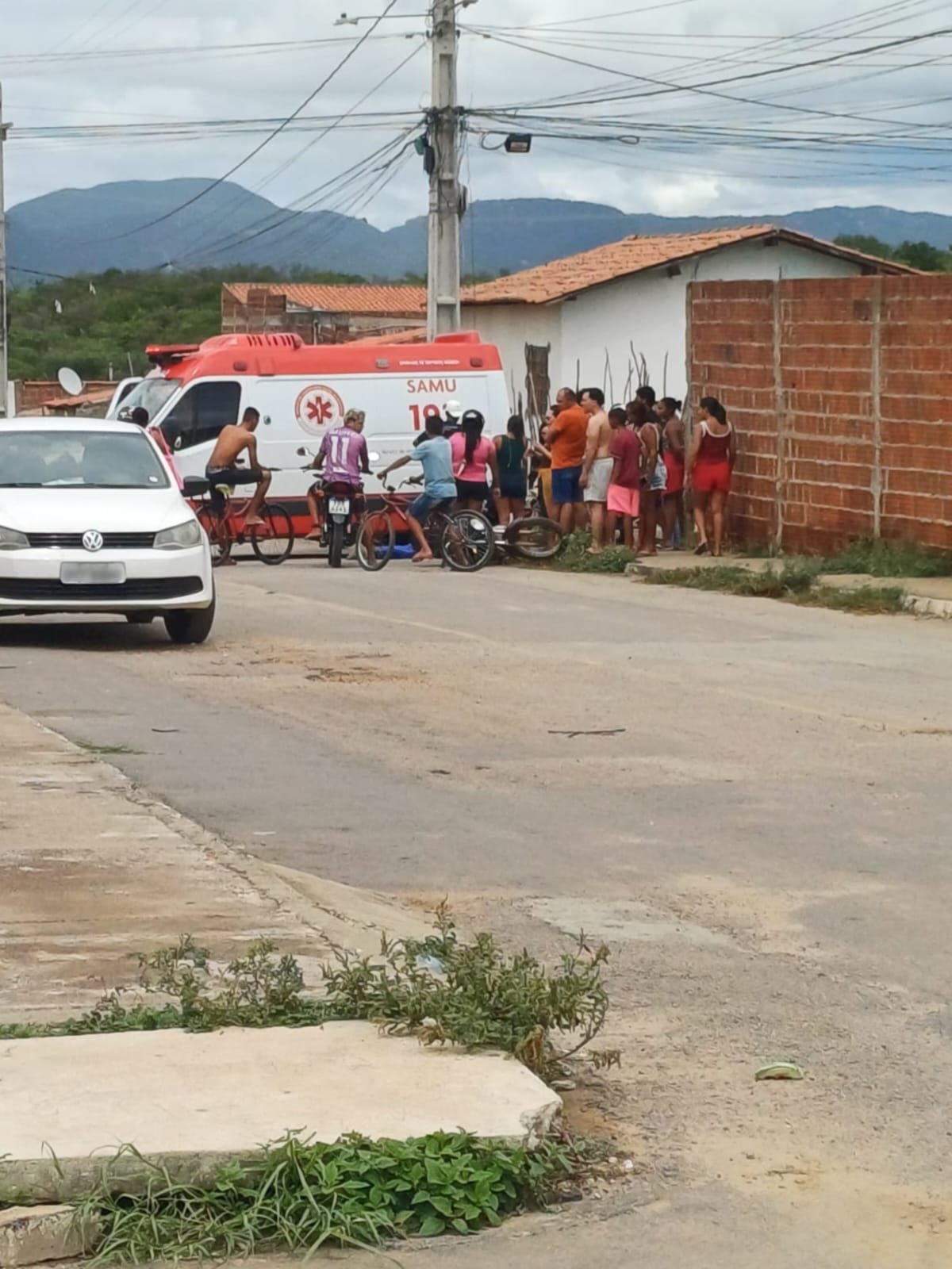 apos-3-acidentes-em-uma-semana,-moradores-cobram-acao-da-pmst