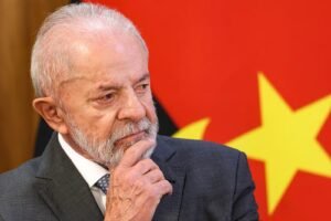 lula-afirma-ter-encontros-anuais-com-a-contag,-entidade-suspeita-de-desviar-r$-2-bilhoes-do-inss