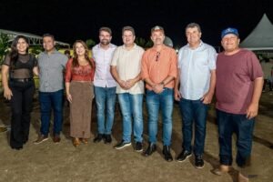fredson-comemora-sucesso-da-expo-vale