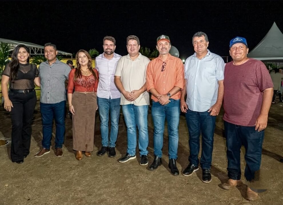 fredson-comemora-sucesso-da-expo-vale