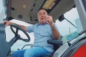 zeca-cavalcanti-destaca-papel-dos-irmaos-gouveia-em-entrega-de-tratores