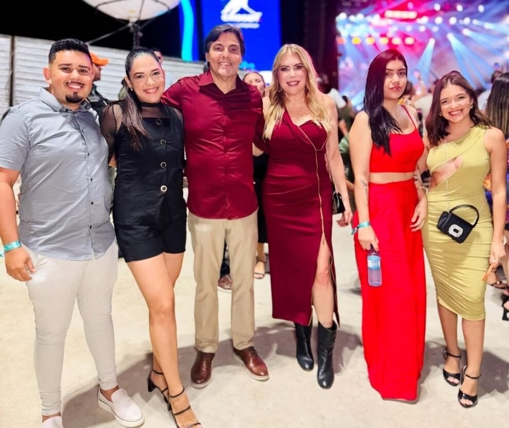 marconi-santana-celebra-sucesso-da-festa-das-rosas