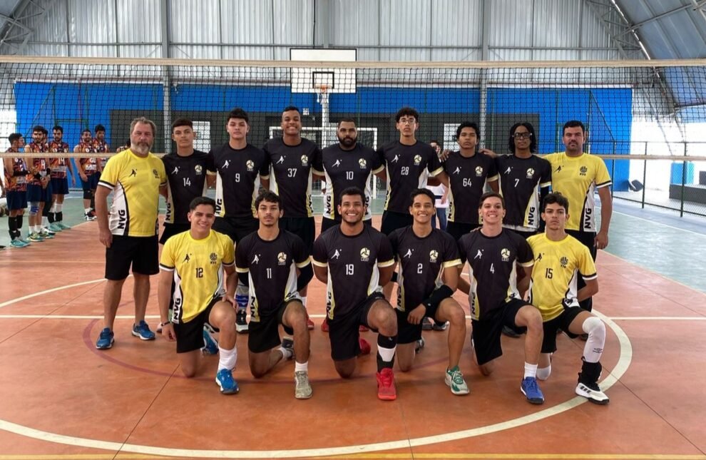 gravata-conquista-podios-no-open-voleibol-de-selecoes-em-caruaru