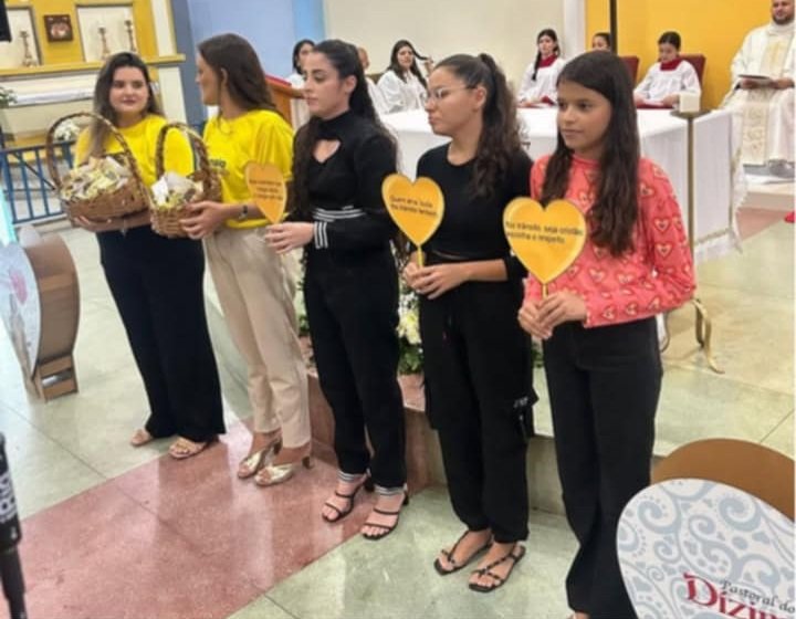 governo-de-quixaba-promove-acao-de-conscientizacao-sobre-o-transito-durante-missa-do-domingo