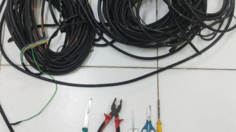 trio-e-detido-em-flagrante-ao-roubar-fios-no-centro-do-recife