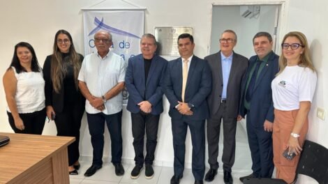 prefeito-de-ingazeira-visita-casa-de-justica-e-cidadania-ao-lado-de-autoridades-do-tjpe