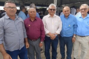 prefeito-ze-pretinho,-de-quixaba,-participa-de-ato-com-o-presidente-lula,-em-salgueiro