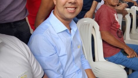 prefeito-de-flores,-gilberto-ribeiro-participa-de-ato-com-o-presidente-lula-em-salgueiro