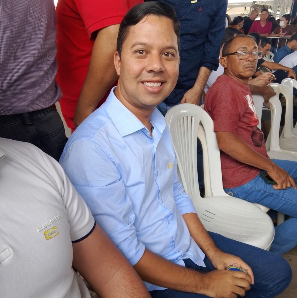 prefeito-de-flores,-gilberto-ribeiro-participa-de-ato-com-o-presidente-lula-em-salgueiro