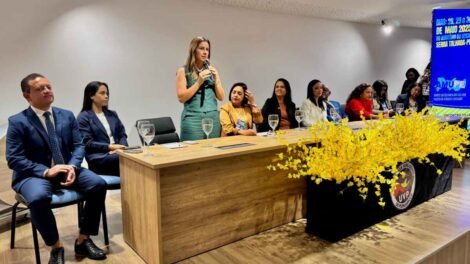 prefeita-de-itapetim-participa-do-encontro-da-uvp-mulher-em-serra-talhada