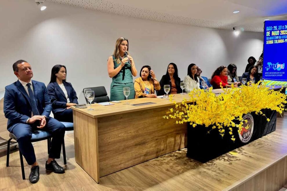 prefeita-de-itapetim-participa-do-encontro-da-uvp-mulher-em-serra-talhada