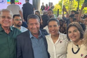 zeinha-torres-participa-da-entrega-das-carretas-da-mulher-pernambucana-ao-lado-de-raquel-lyra