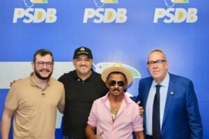 charles-e-tiringa-se-filiam-ao-psdb