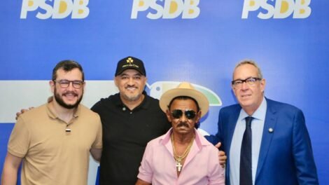 charles-e-tiringa-se-filiam-ao-psdb