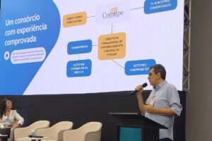 comupe-apresenta-modelo-de-compras-publicas-de-medicamentos-em-congresso-farmaceutico