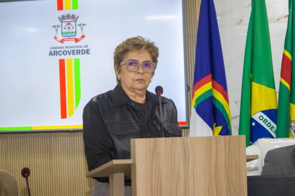 celia-galindo-articula-reajuste-para-conselheiros-tutelares-em-arcoverde