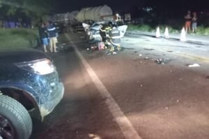 acidente-envolvendo-um-caminhao-bi-trem-deixa-um-morto-em-serra-talhada