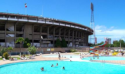 tragedia-na-sede-do-santa-cruz:-homem-morre-afogado-em-piscina-do-clube-no-recife